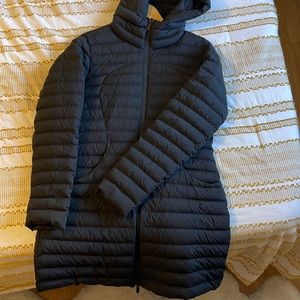 Lululemon pack it down jacket